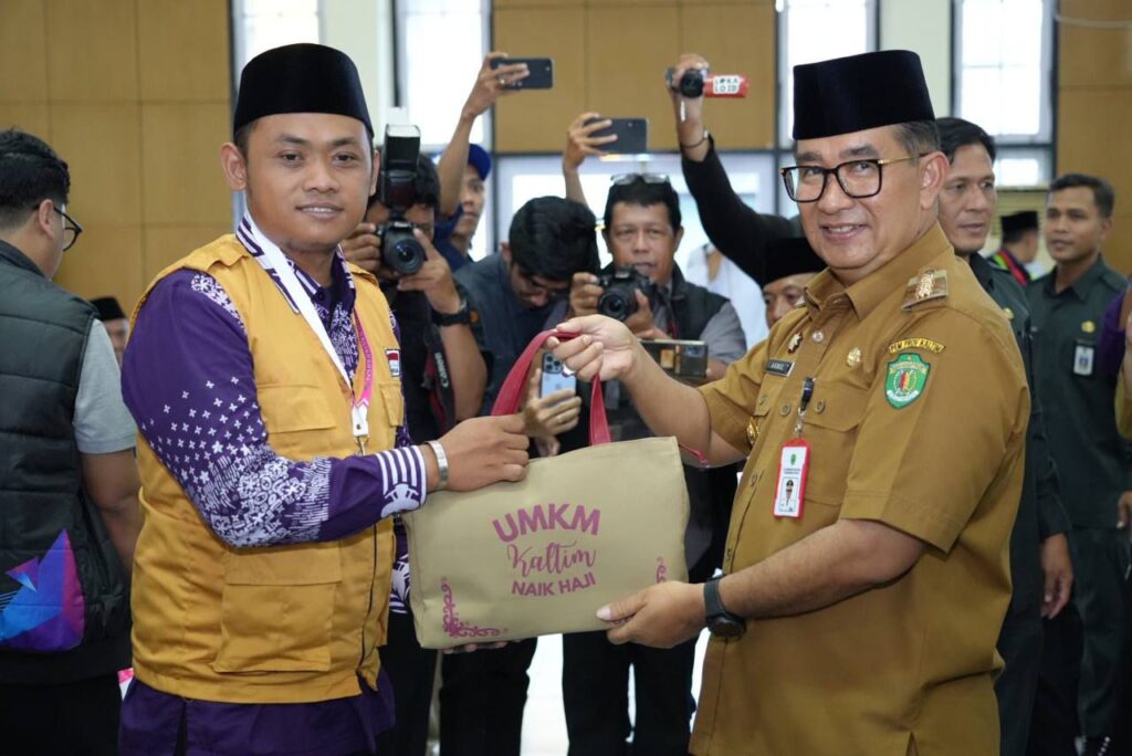 Pj Gubernur Kaltim resmi melepas keberangkatan calon jemaah haji asal Balikpapan (IST)